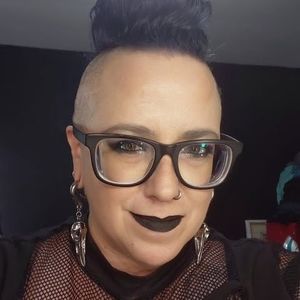 Meet your Posher, Marion